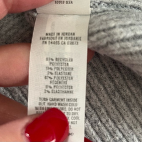 Aerie Oversized Cozy Gray Knit Sweater with Pearl Accents Various Sizes - Picture 12 of 15